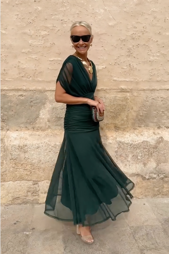 Louise - Elegant Maxi Dress with V-Neck