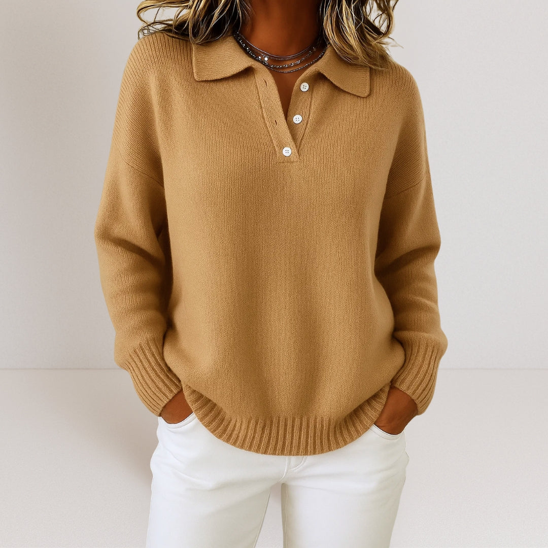 Olivia - Soft knitted jumper with collar