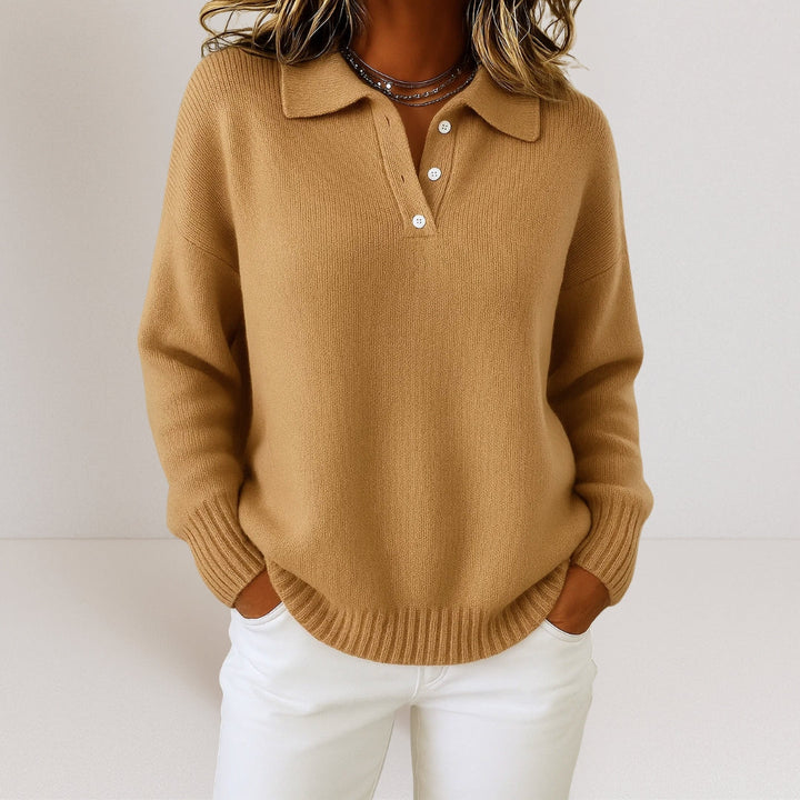 Olivia - Soft knitted jumper with collar