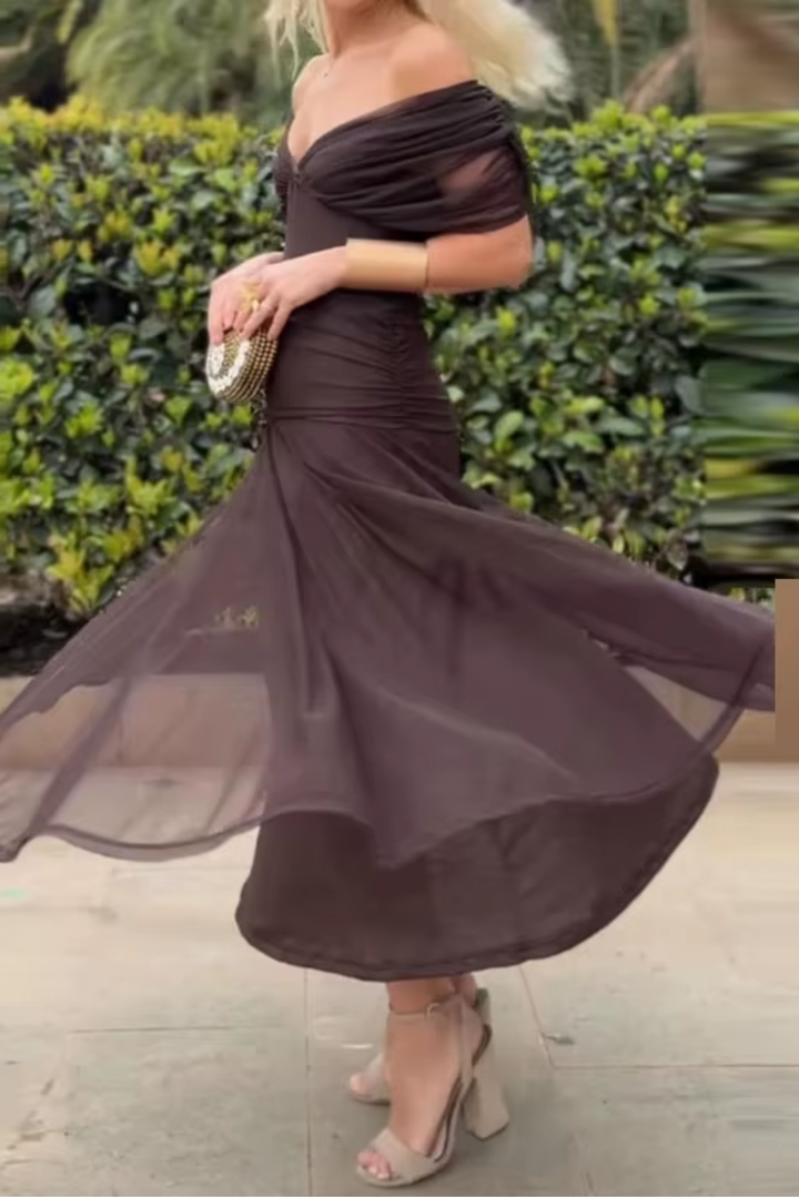 Louise - Elegant Maxi Dress with V-Neck