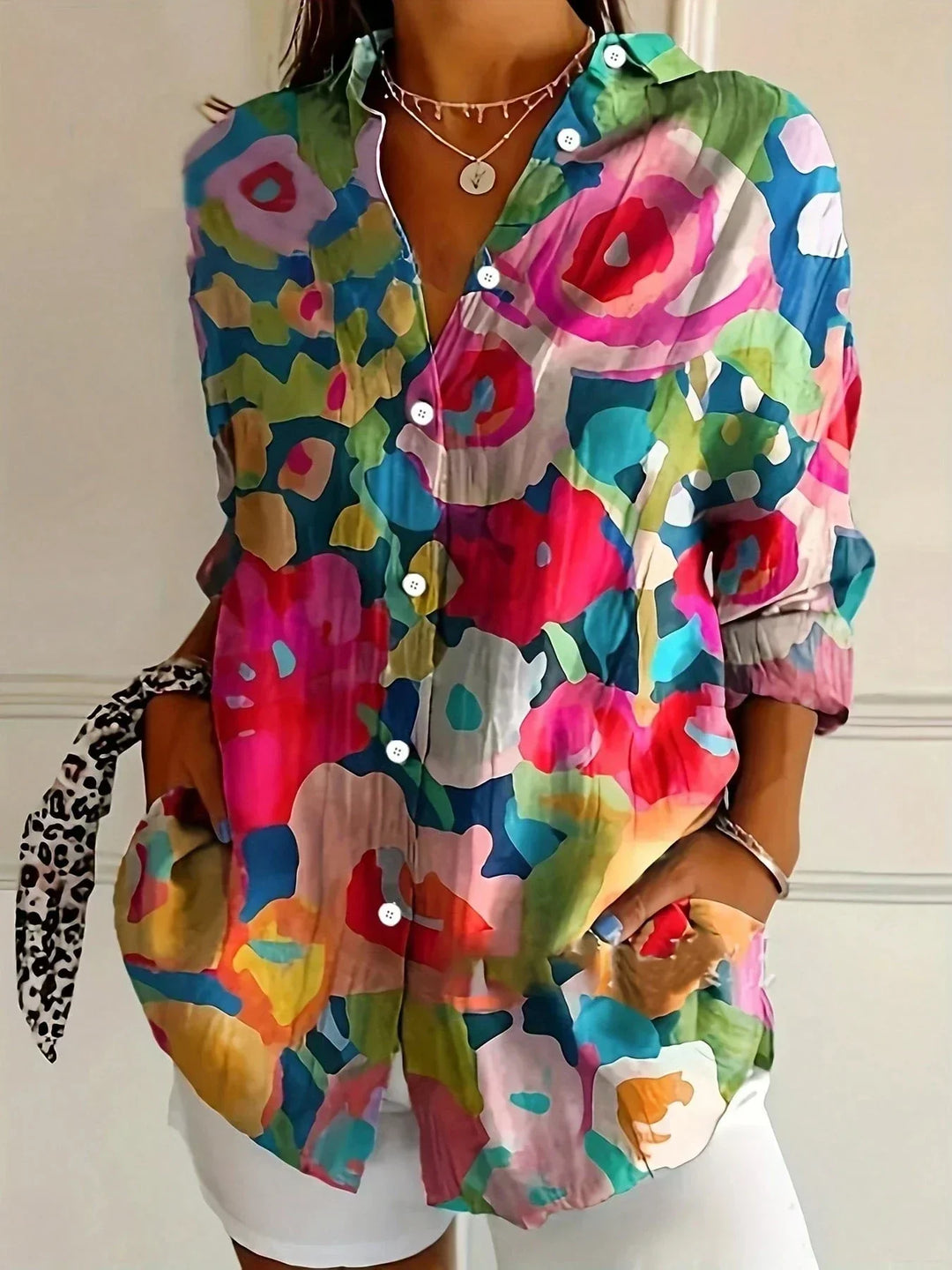 ELANORA - COLOURFUL BLOUSE WITH PLAYFUL PRINT