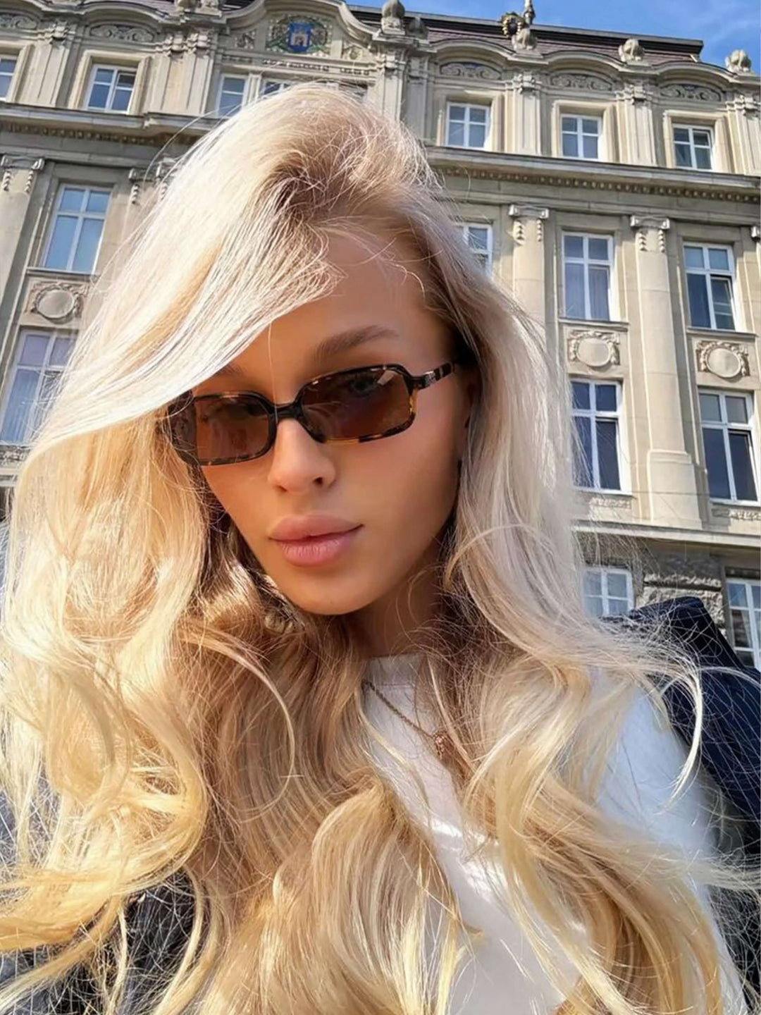 SKARLETT - GLAMOROUS SUNGLASSES