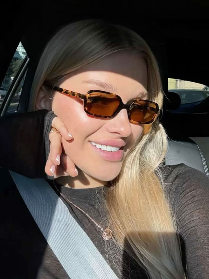 SKARLETT - GLAMOROUS SUNGLASSES